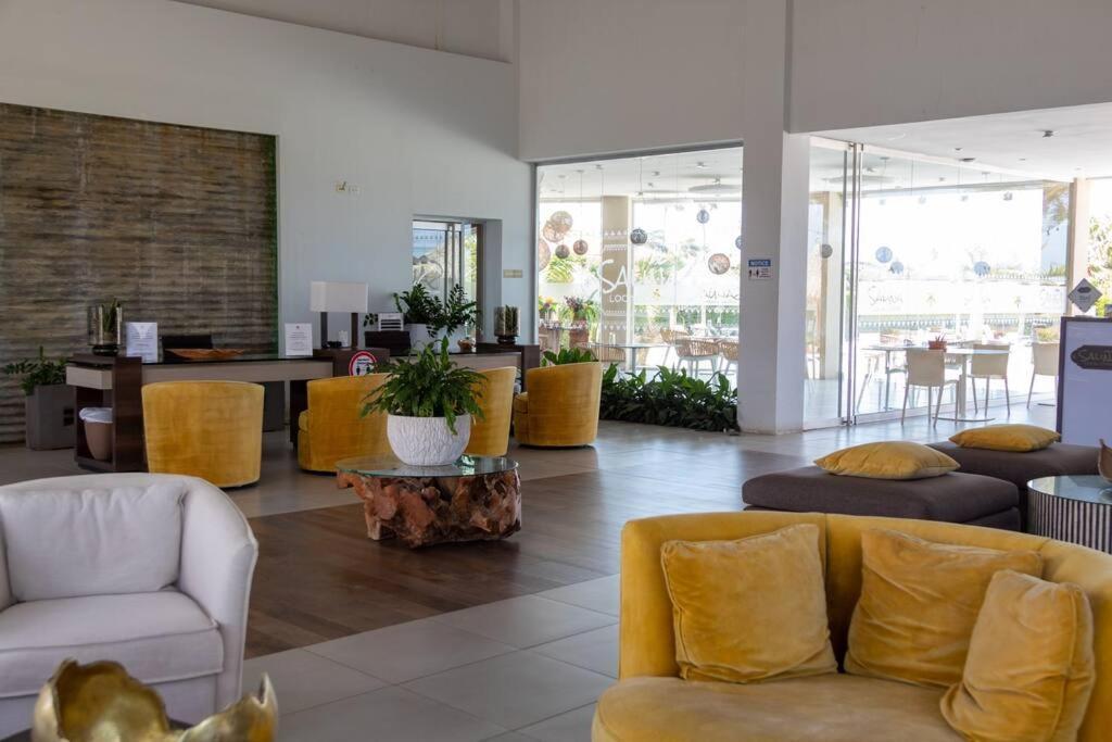 New! Cozy 1 Bedroom Condo- Gold Coast, Noord Aruba パームビーチ エクステリア 写真
