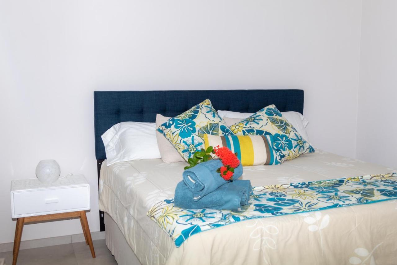 New! Cozy 1 Bedroom Condo- Gold Coast, Noord Aruba パームビーチ エクステリア 写真
