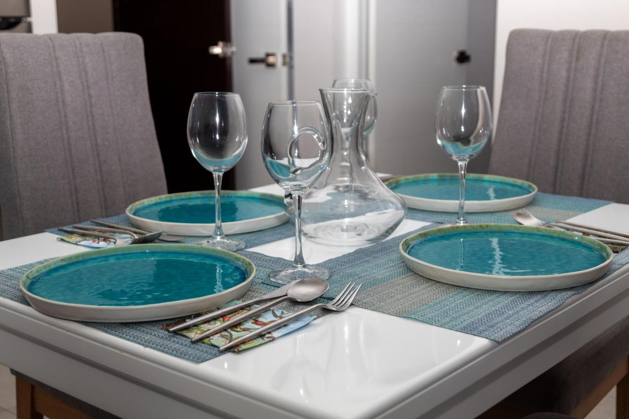 New! Cozy 1 Bedroom Condo- Gold Coast, Noord Aruba パームビーチ エクステリア 写真